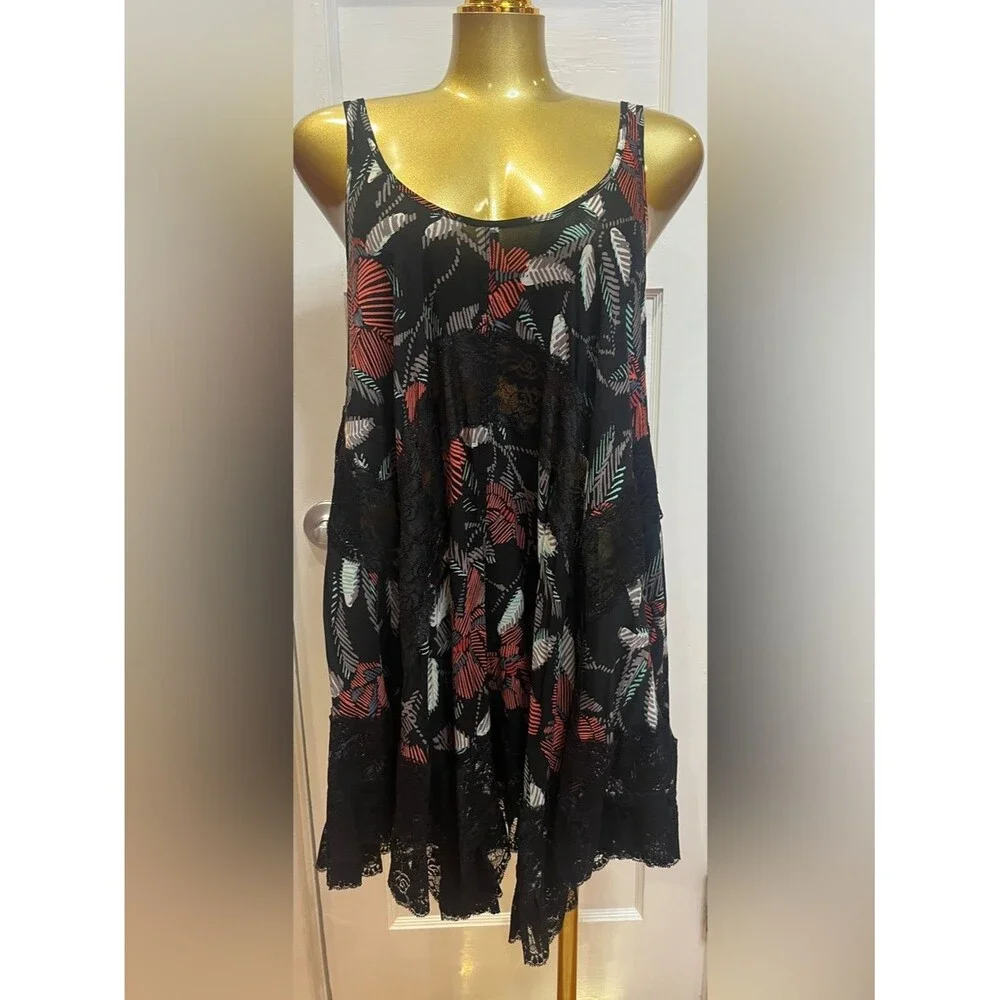 Boho Floral Lace-Trim Swing Dress - Black with Red Floral